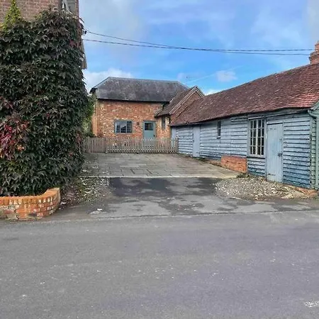 Annex At Southfields In Idyllic Hampshire Village Greywell Exterior photo