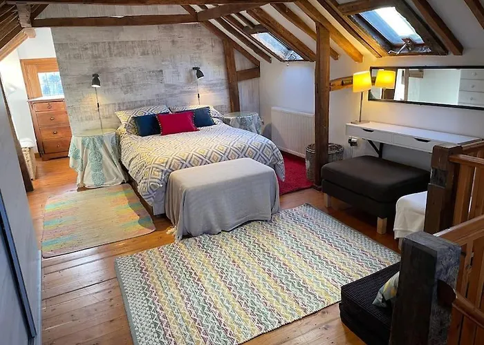 Annex At Southfields In Idyllic Hampshire Village