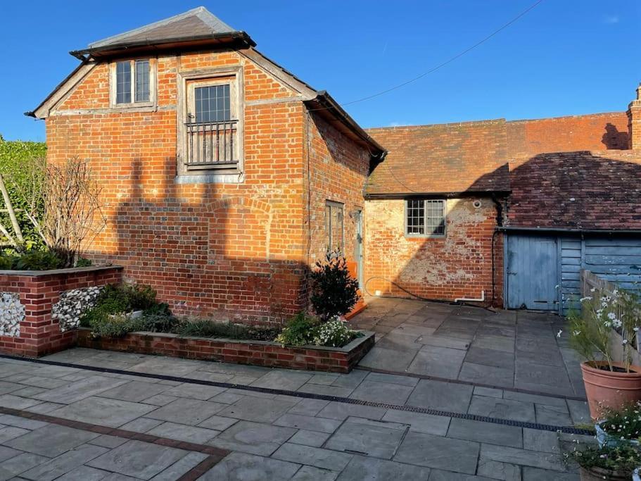 Annex At Southfields In Idyllic Hampshire Village Greywell